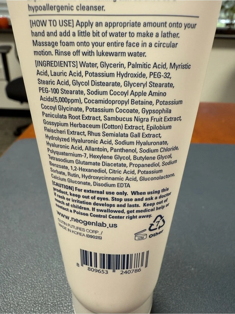 Super Hyaluronic Amino-Acid Cleanser